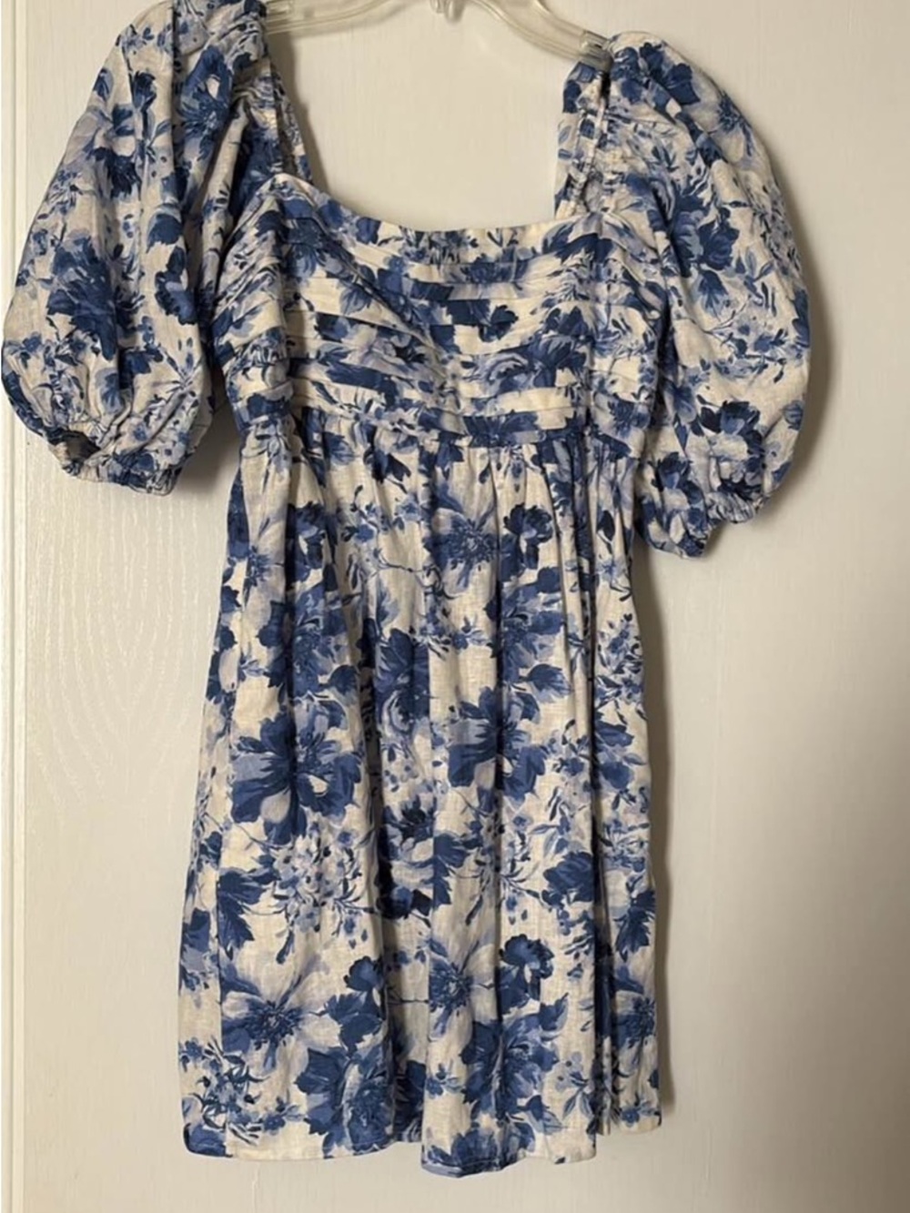 Abercrombie & Fitch White and Blue Floral Summer Dress